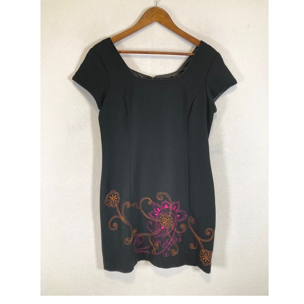 Embroidered Floral Amanda Smith Petite Womens 8P Black Sheath Dress Square Neck